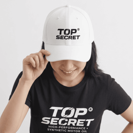 หมวกสีขาว Top Secret ไอเทมสายแต่งรถ JDM สไตล์สตรีทมินิมอล!